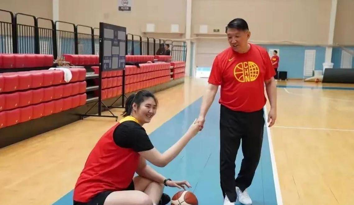 包含亚洲杯篮球联赛深入热身，实力对决无惧的词条